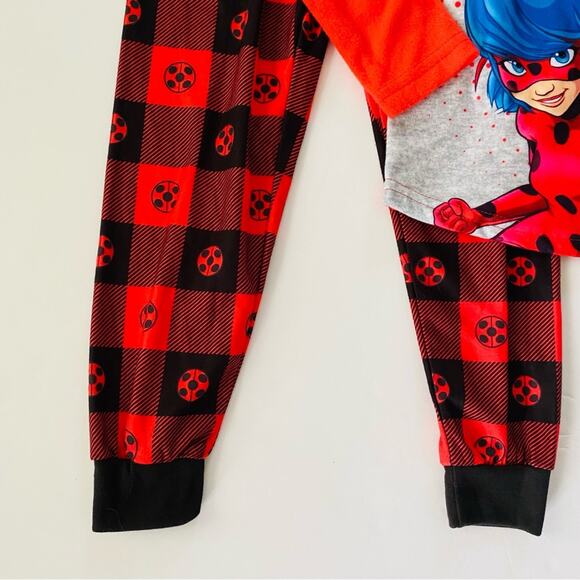 Miraculous Ladybug | Miraculous Ladybug Pajama Set Fuzzy Socks Set NWT XS - Picture 2 of 8